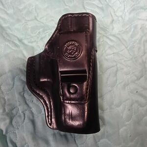 Le Sands Elegant Black Leather Holster